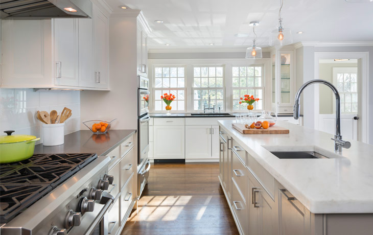 A clean, contemporary kitchen by Blue Jay Design of Wellesley, MA